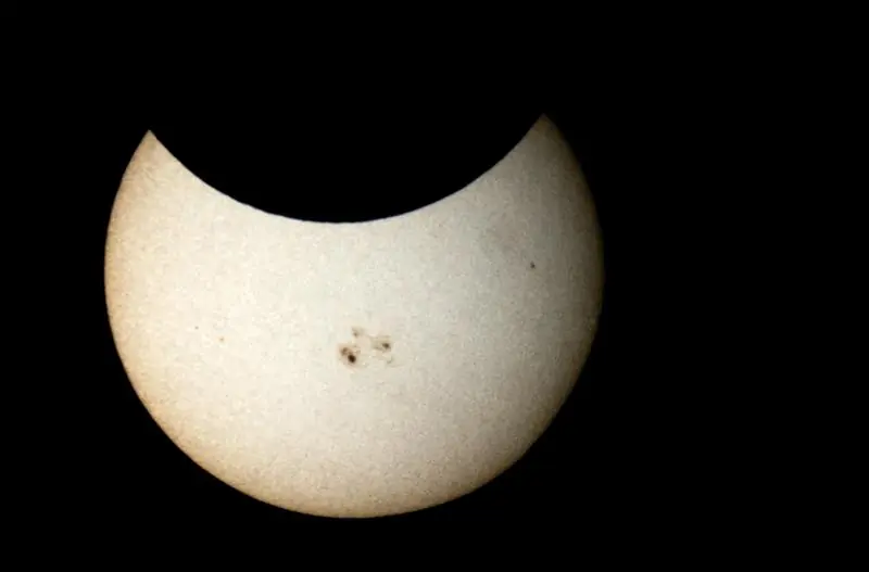 Once lluvias de estrellas y eclipses en 2015
