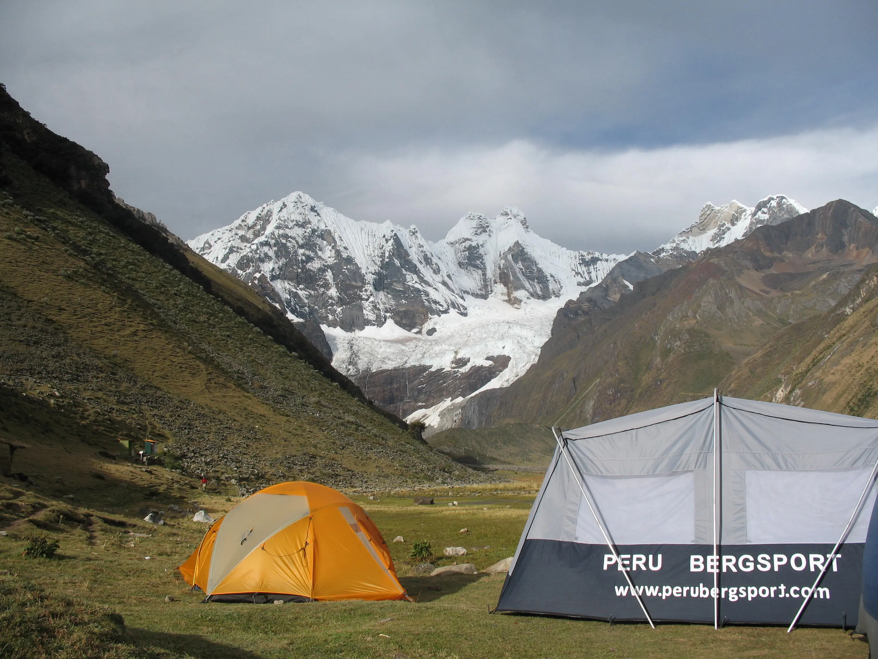 Huayhuash Charity Trekking 2015