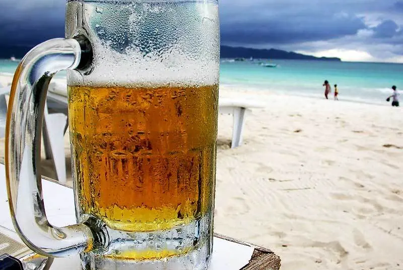 Cerveza Bien Fria ! Templada a Fria en 2 min. Cerveza Bien Fria ! Templada a Fria en 2 min.