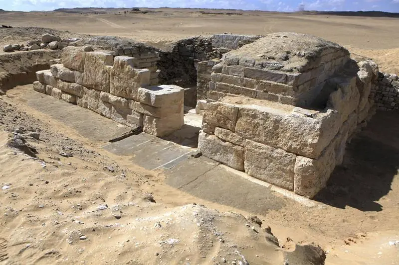 El hallazgo de una tumba revela la existencia de una nueva f