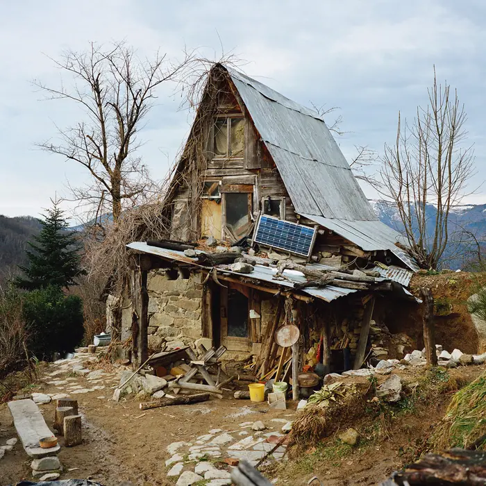 Scrublands, vida autosuficiente en las montañas