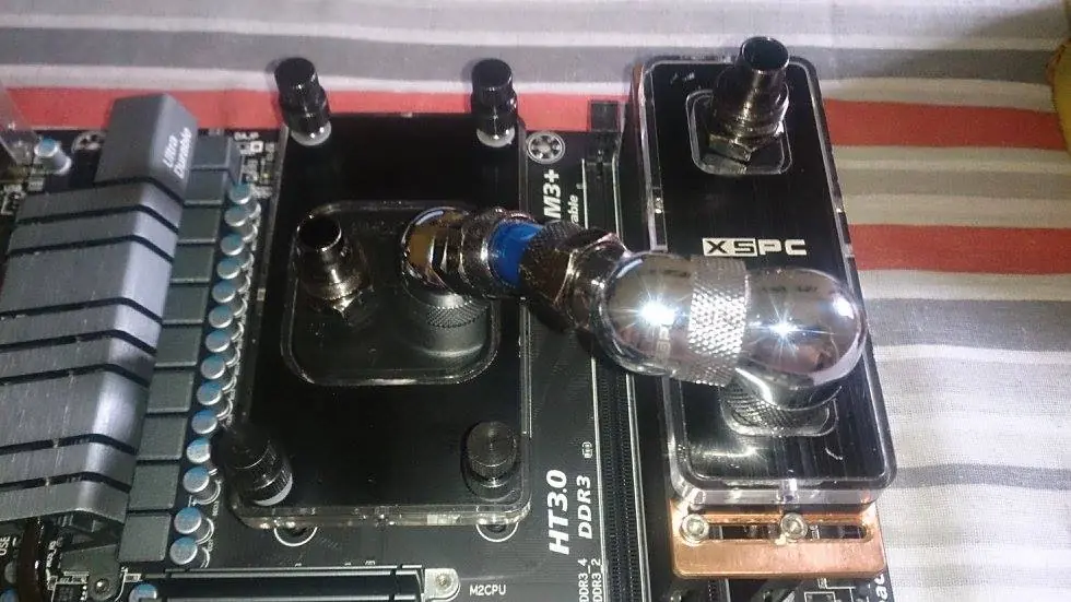 PC Gamer con Water Cooling - Armada por mi mismo