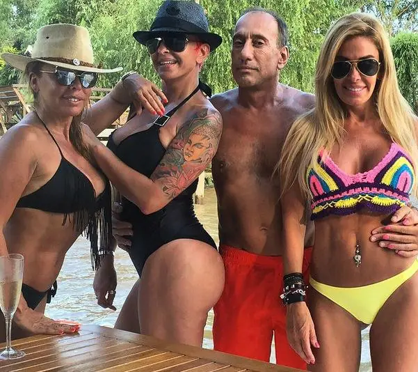 Daniela Cardone sigue con sus fiestas Milf
