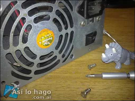 Cómo hacer un aromatizador casero con una fuente vieja