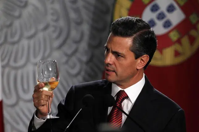 El peinado de Peña Nieto, objeto de chistes en las redes soc