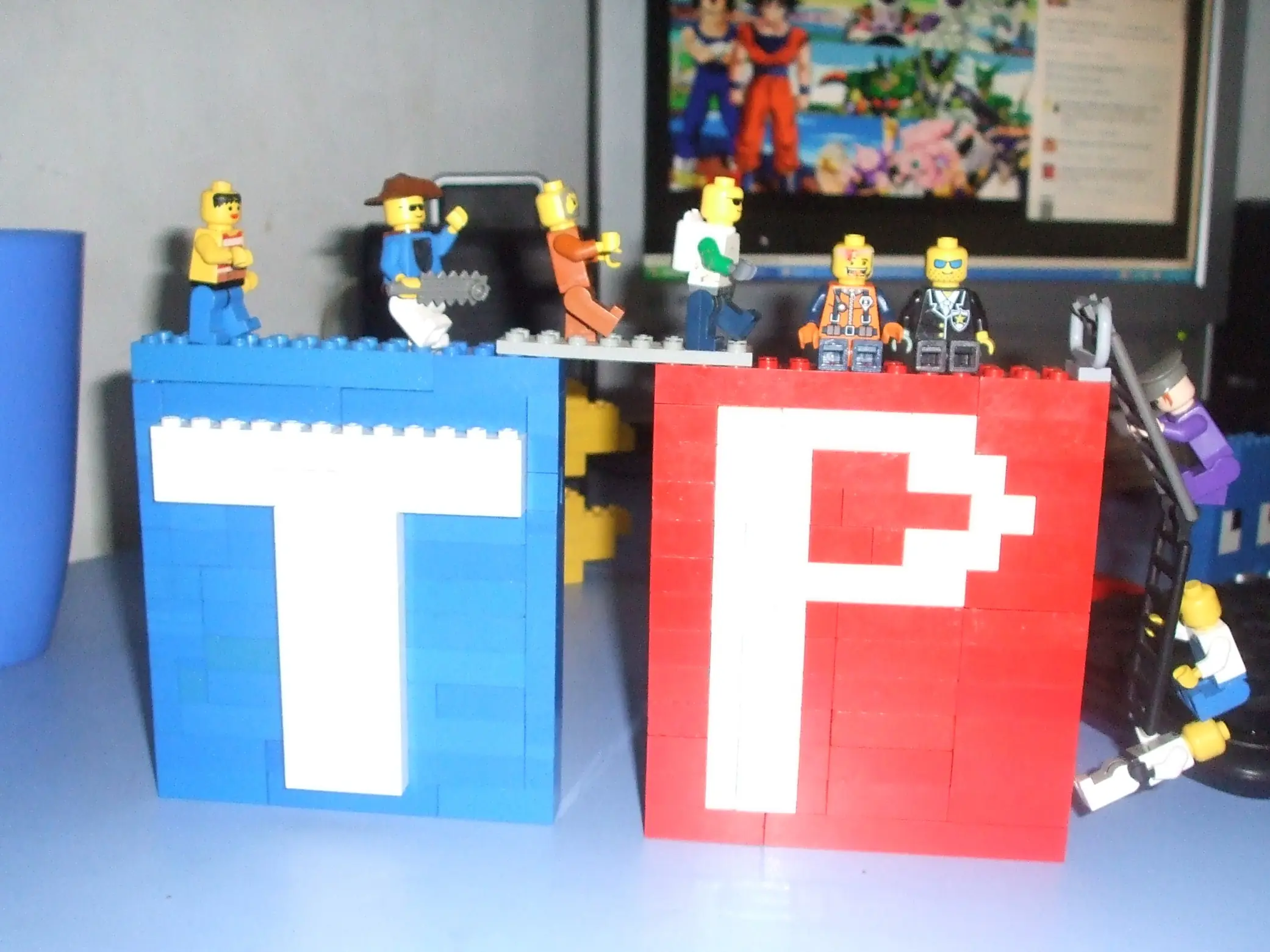 tengo legos y te lo muestro