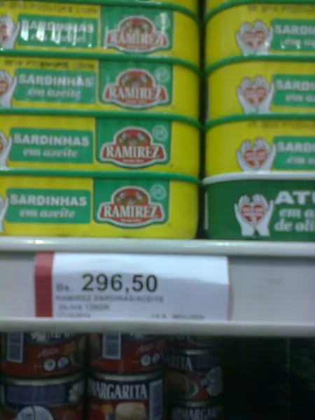 En vzla hasta las sardinas son un lujo