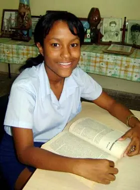 Joven cubana gana iberoamericano de ortografía