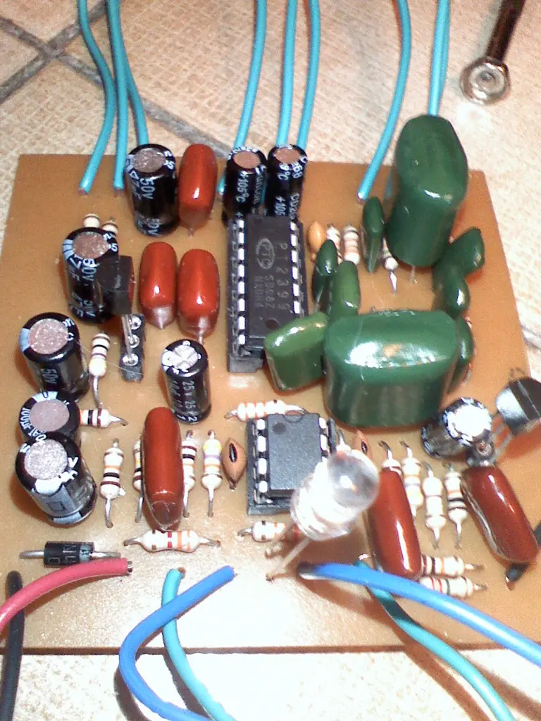 Classic Delay y Small Clone Chorus DIY