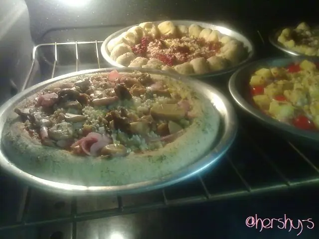 pizza crunchy