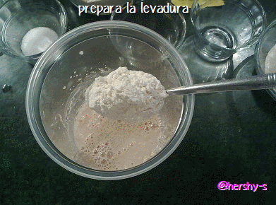 pizza con deditos de queso