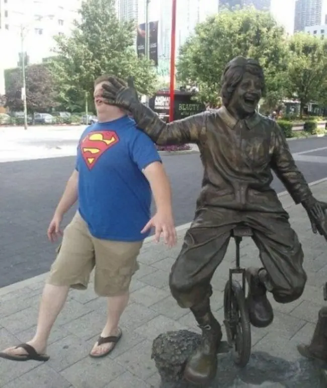 estatuas locas
