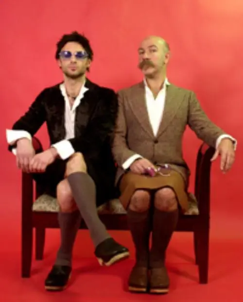 "Los Modernos" Un despliegue de ingenio verbal