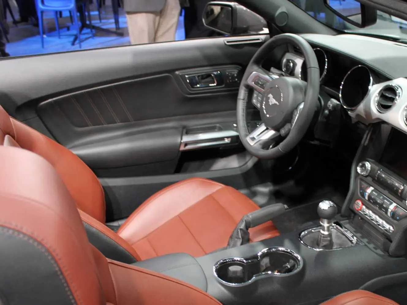 prueba del nuevo Ford Mustang: llegara en verano 2015