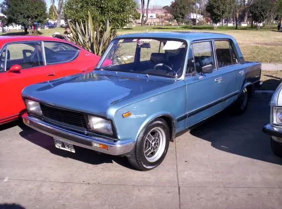 Megapost Fiat 125 Mirafiori