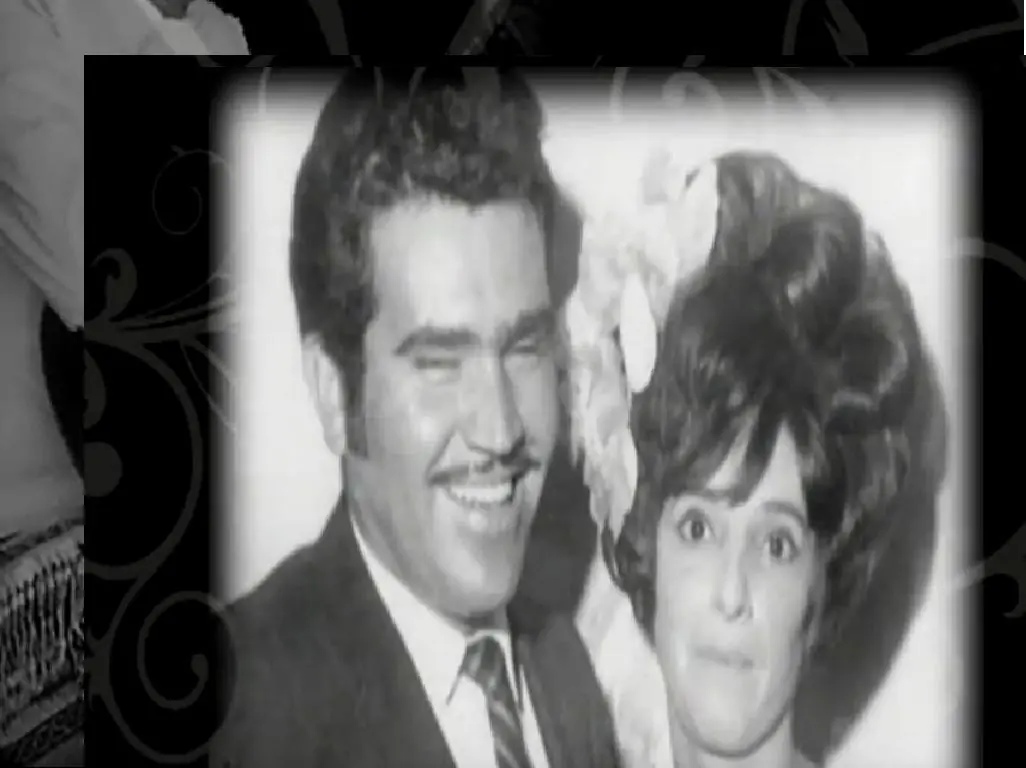 Fotos y pequeña biografia del Gran Vicente Fernandez