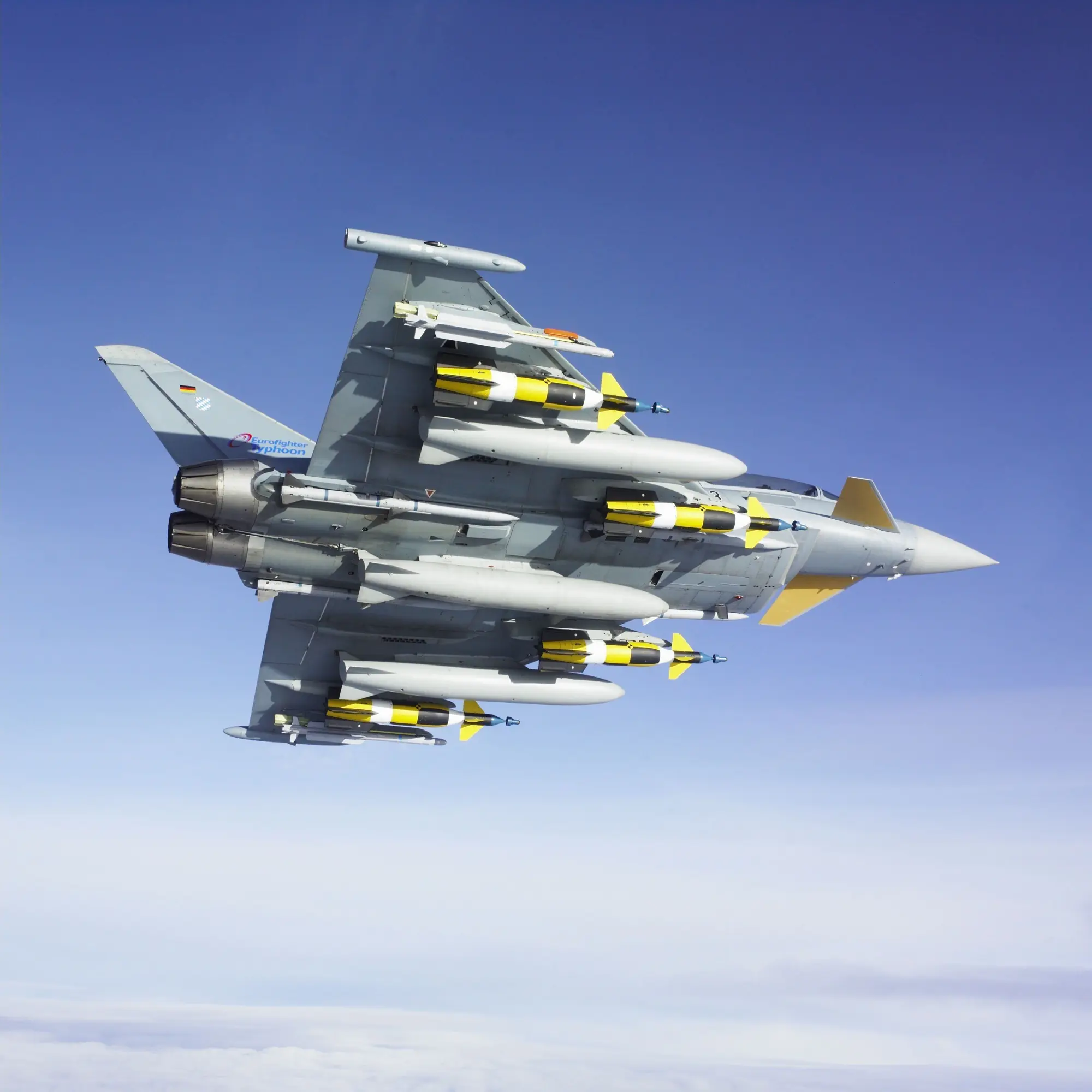 Las 10 aeronaves militares más populares + Yapa Las 10 aeronaves militares más populares + Yapa