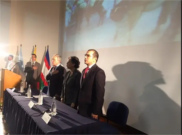 Uribe abucheado en la javeriana.