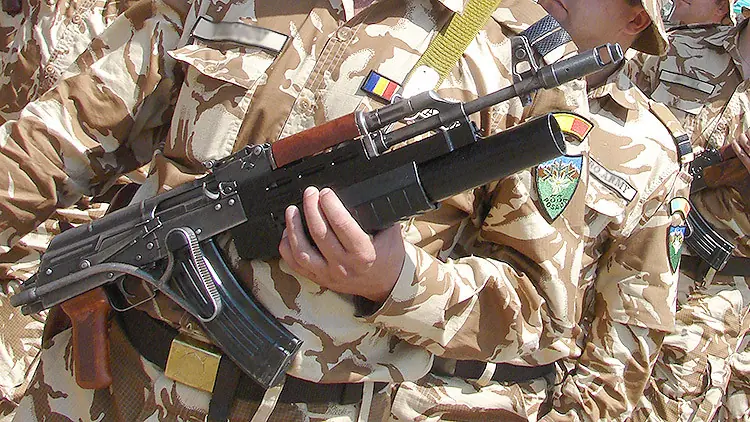 Los peores 'clones' del mundo del fusil AK-47