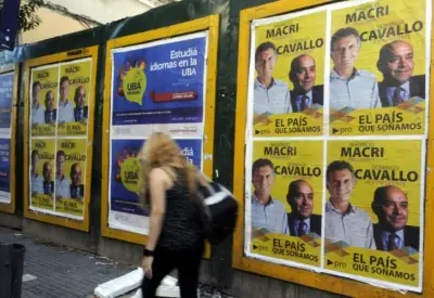 Seguro que a los carteles Macri-Cavallo los paga Parrilli