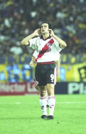 Frases de idolos en contra de River