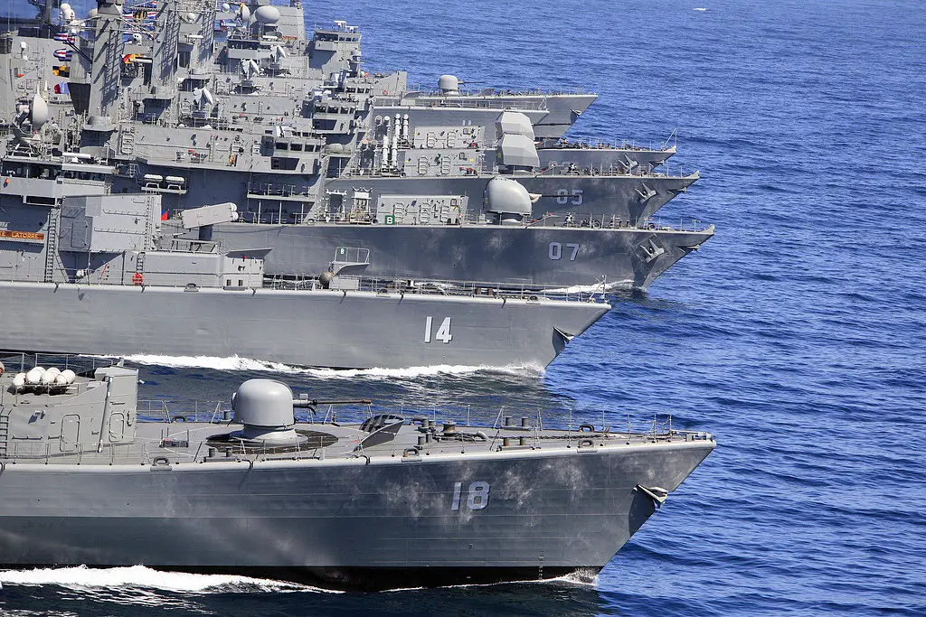 Chile siempre sorprende! Fragatas - Armada de Chile