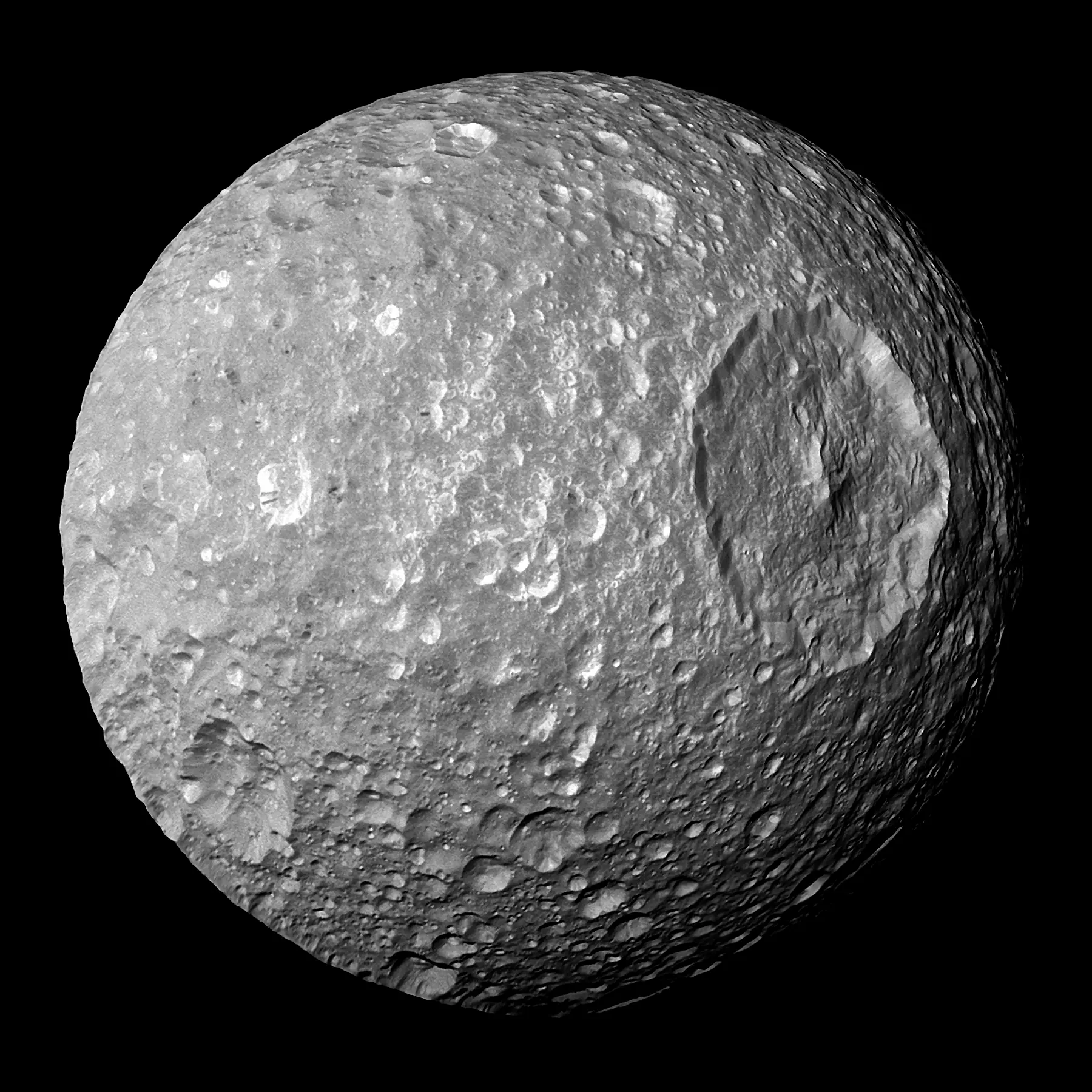 iapetus moon