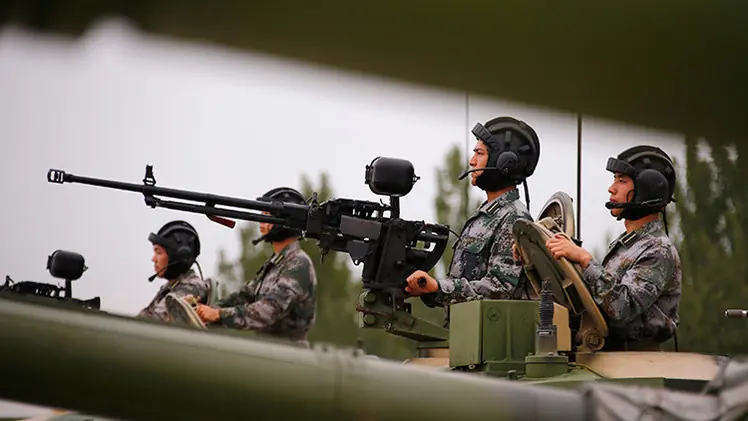 Made In China: Armamento Para Todos!