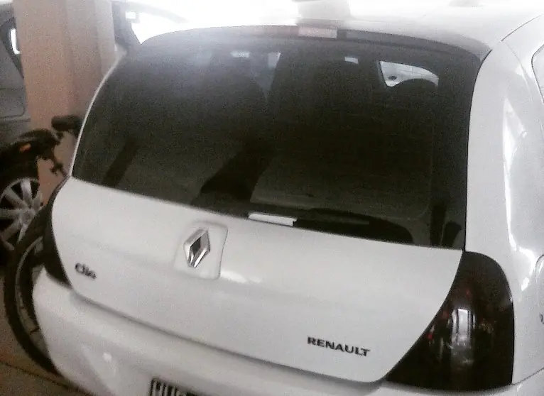 Te enseño a polarizar las ópticas de tu auto (Vinilo Fumé)