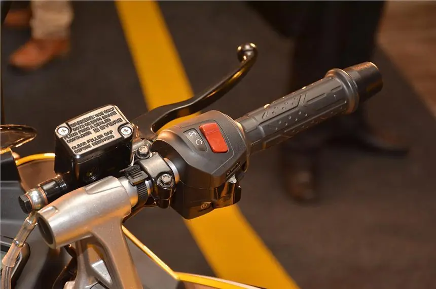 Galería de Imágenes Bajaj Pulsar RS200