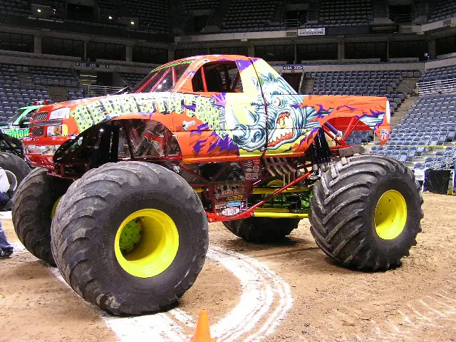 Monster Trucks [Imagenes]
