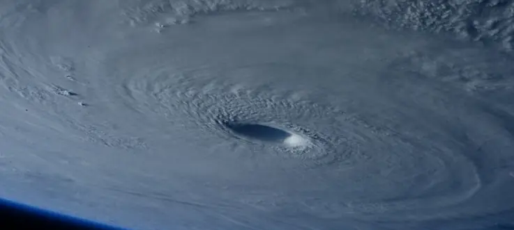 Impresionantes imágenes del super tifón Maysak
