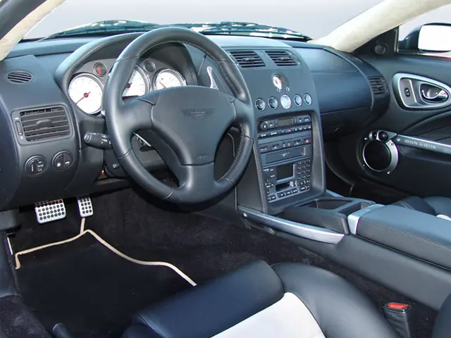 Top 10 coches más rápidos del Mundo+prototipos concept car