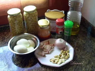 Garbanzos con huevos duros