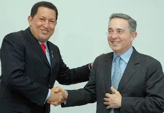 dar la mano