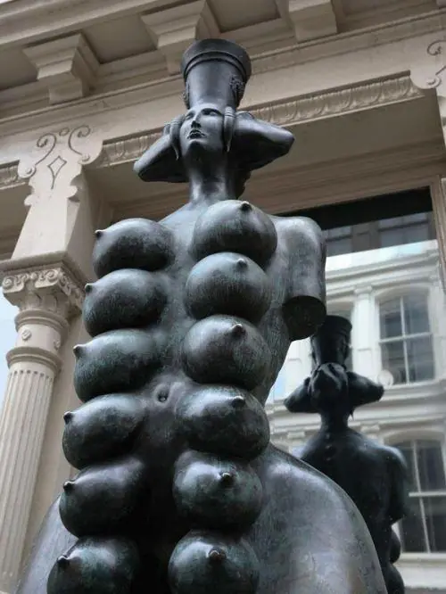 estatuas raras