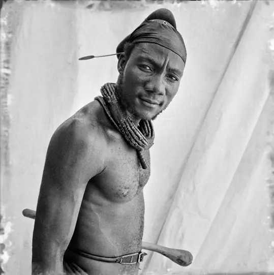 La tribu más bella de África...