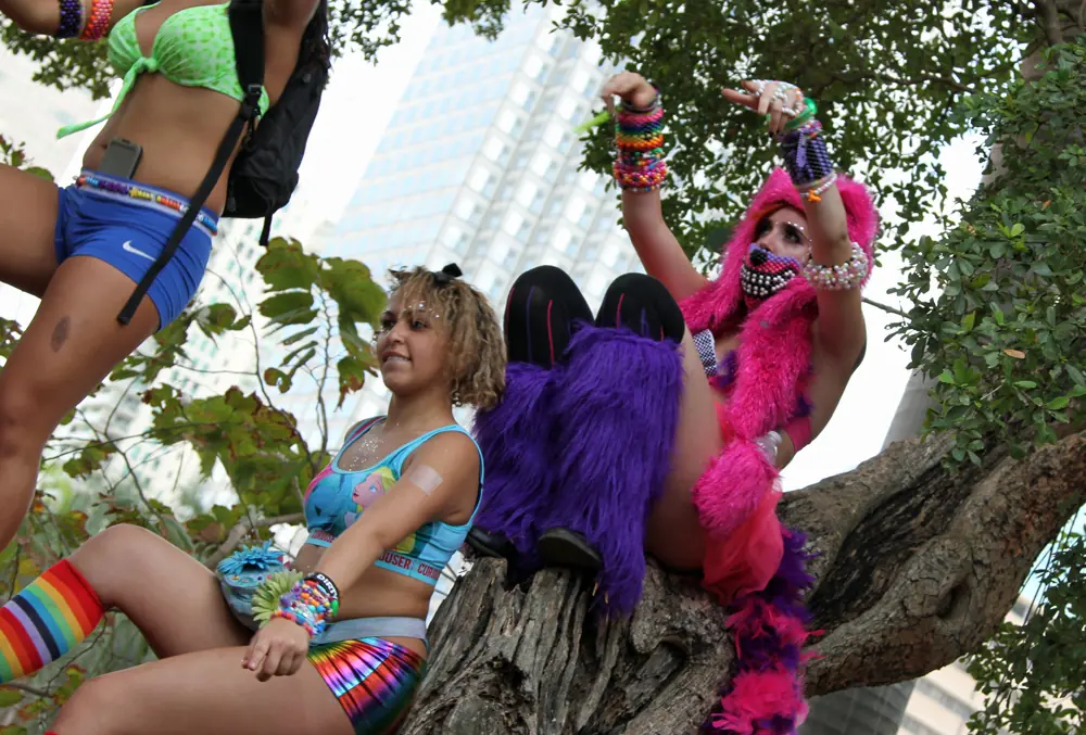 Vestimentas y cosas raras en fiestas
