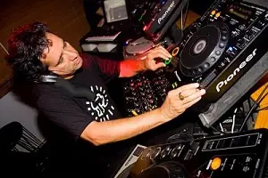 Personalidades DJ que superan los 50 años