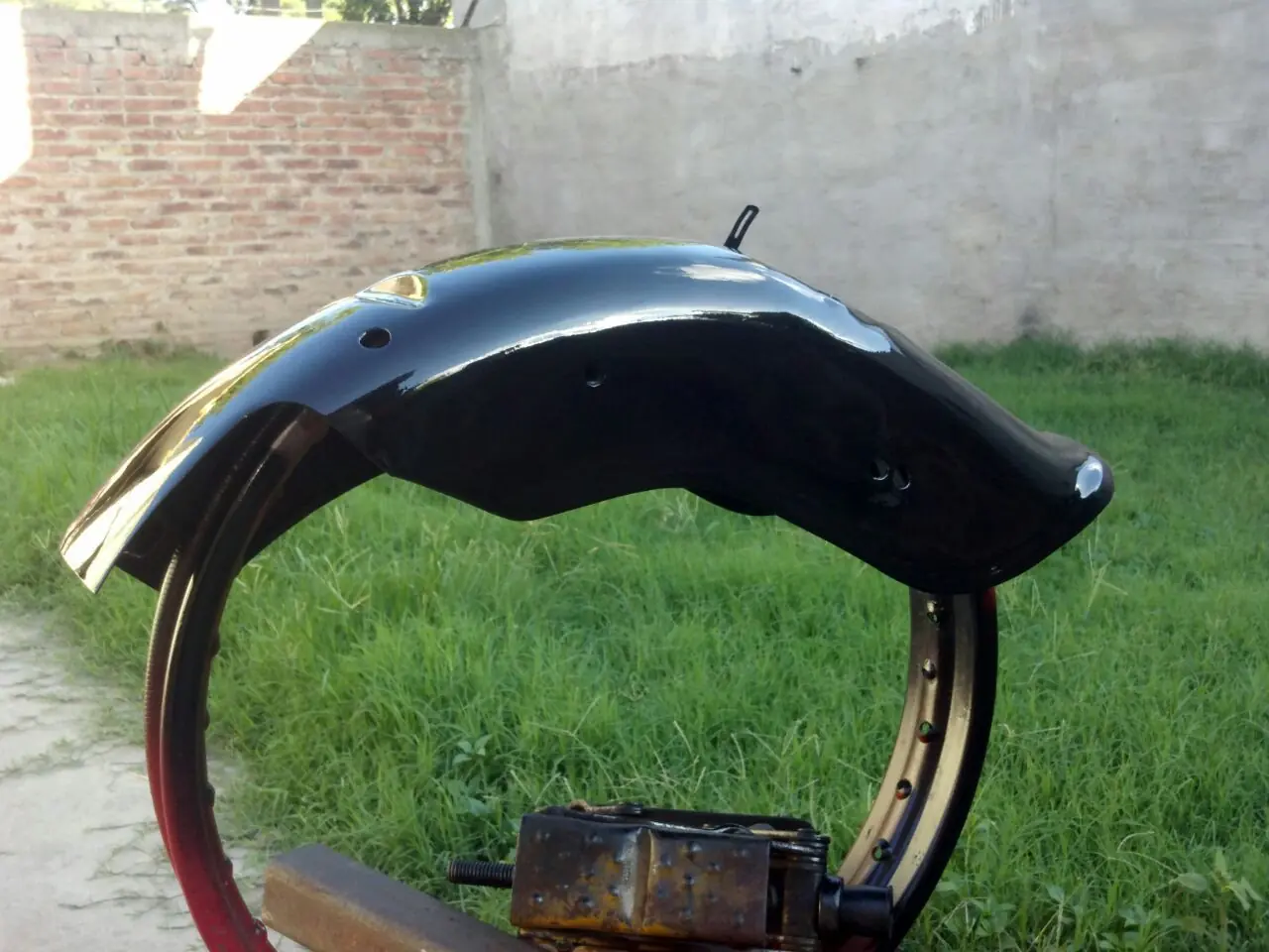 Mondial 254 HD - Custom hecha a mano