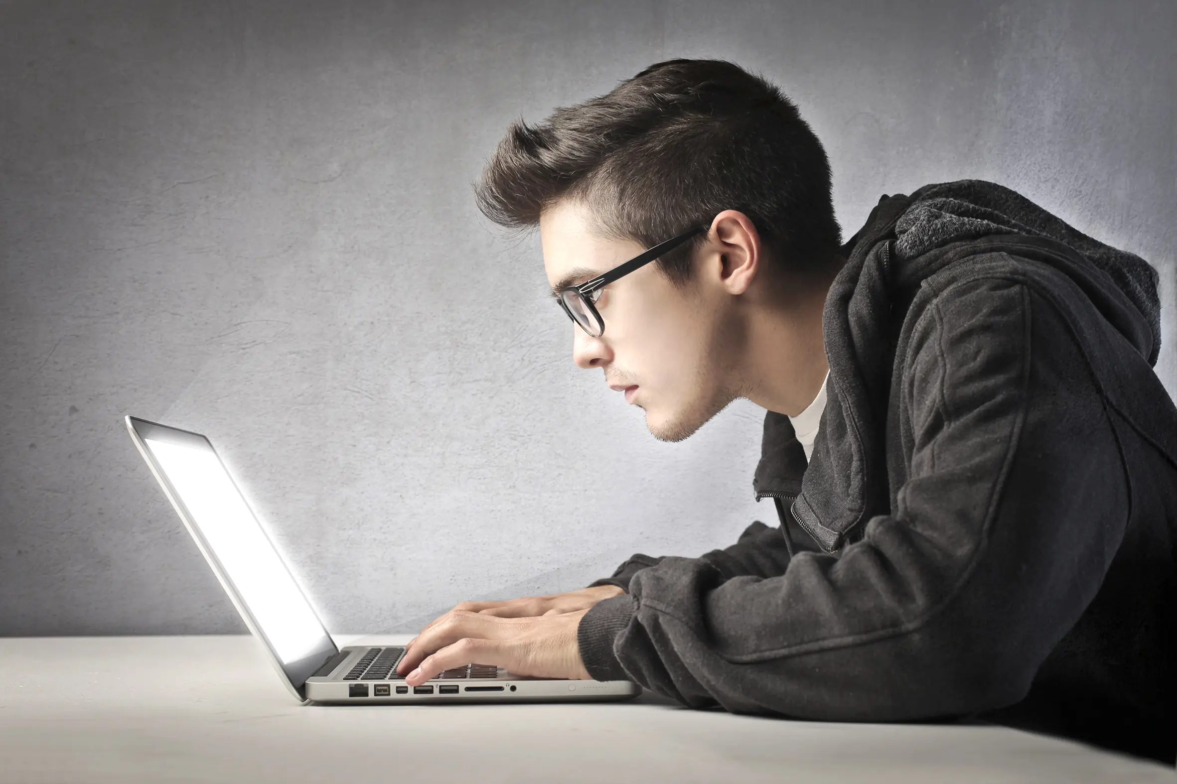 Una piba gusta de mi pero a mi me gusta su amiga (completo)