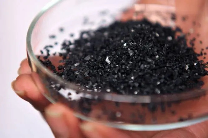 Descontaminan agua con llantas recicladas