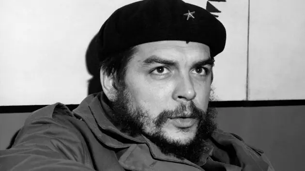 Revelan fotografías inéditas del asesinato de Ernesto 'Che'