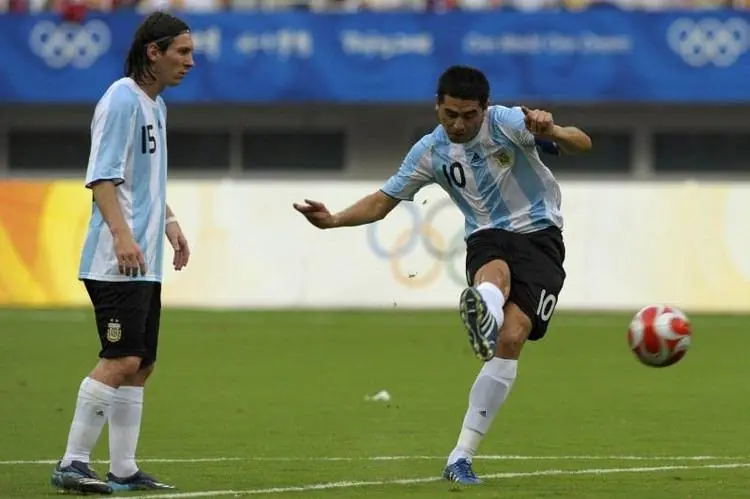 Y si hacemos top a J. Román Riquelme? Y si hacemos top a J. Román Riquelme?