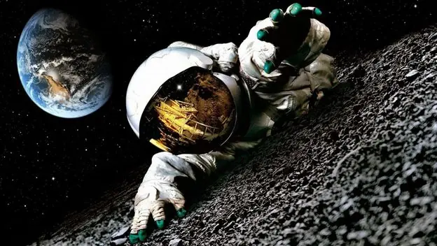 Si un astronauta muere en el espacio,qué plan tiene la NASA?