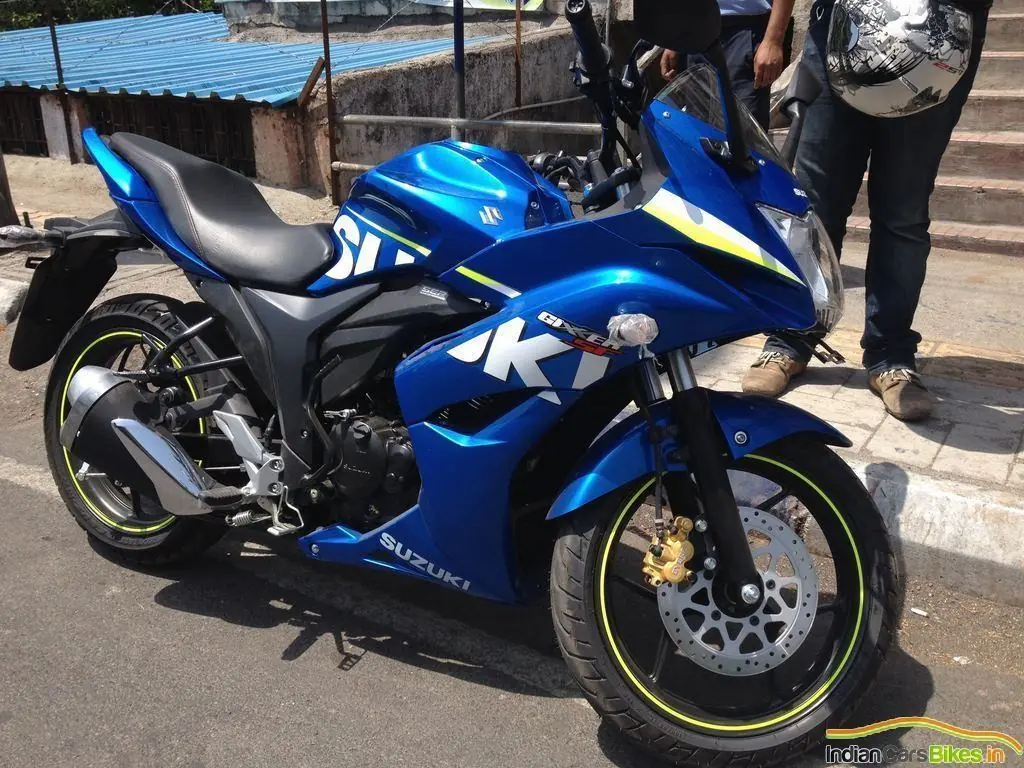 Nueva Suzuki GIXXER 155SF Una street carenada