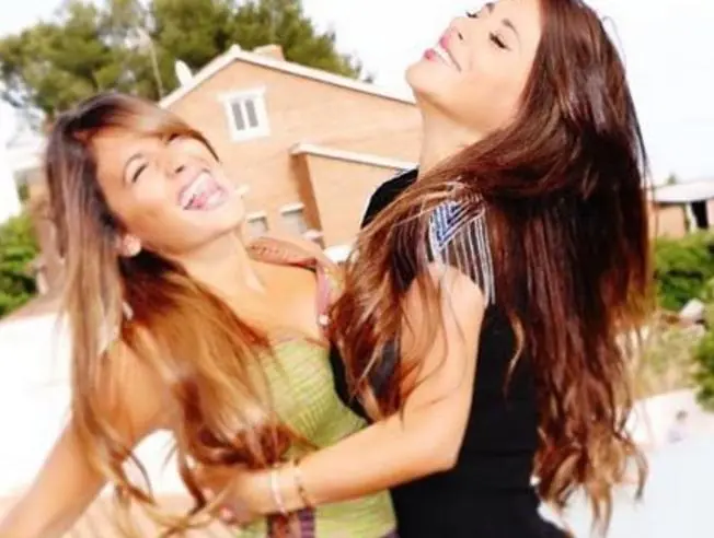 ¿ Será cierto que Antonella Rocuzzo hace trios con... ?