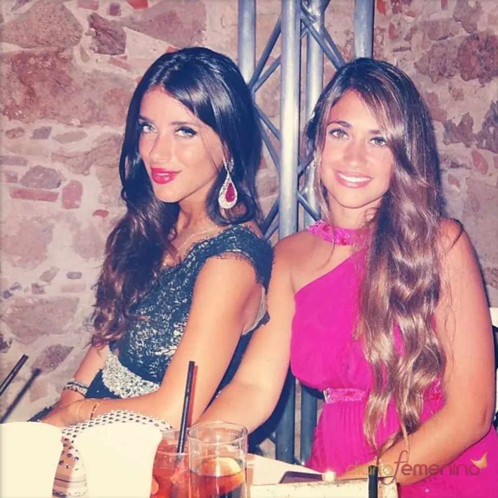 ¿ Será cierto que Antonella Rocuzzo hace trios con... ?