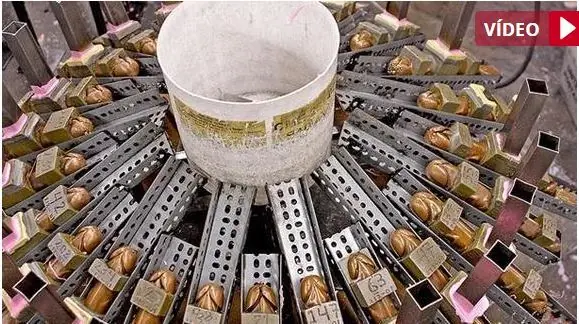 Así se trabaja en la mayor fábrica de consoladores de Americ