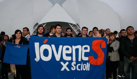 Los Kirchneristas deberían votar a Macri y te digo por que!! Los Kirchneristas deberían votar a Macri y te digo por que!!
